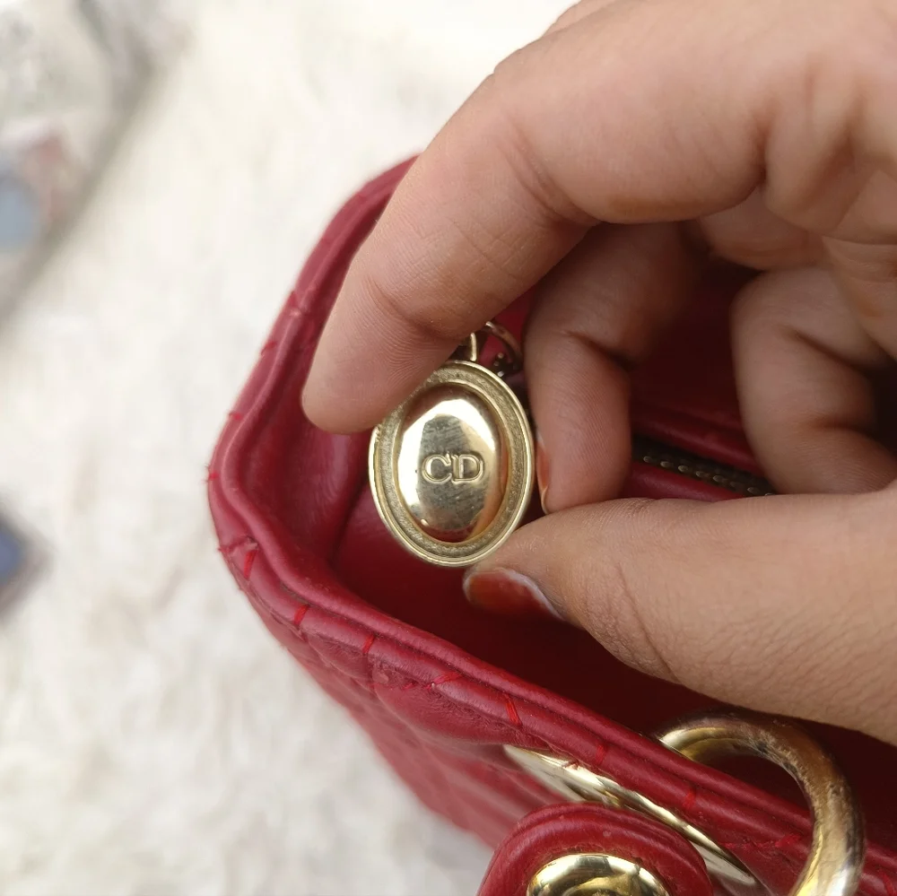 Diors classic Lady Dior bag with authenticity cards - Picture 4 of 15